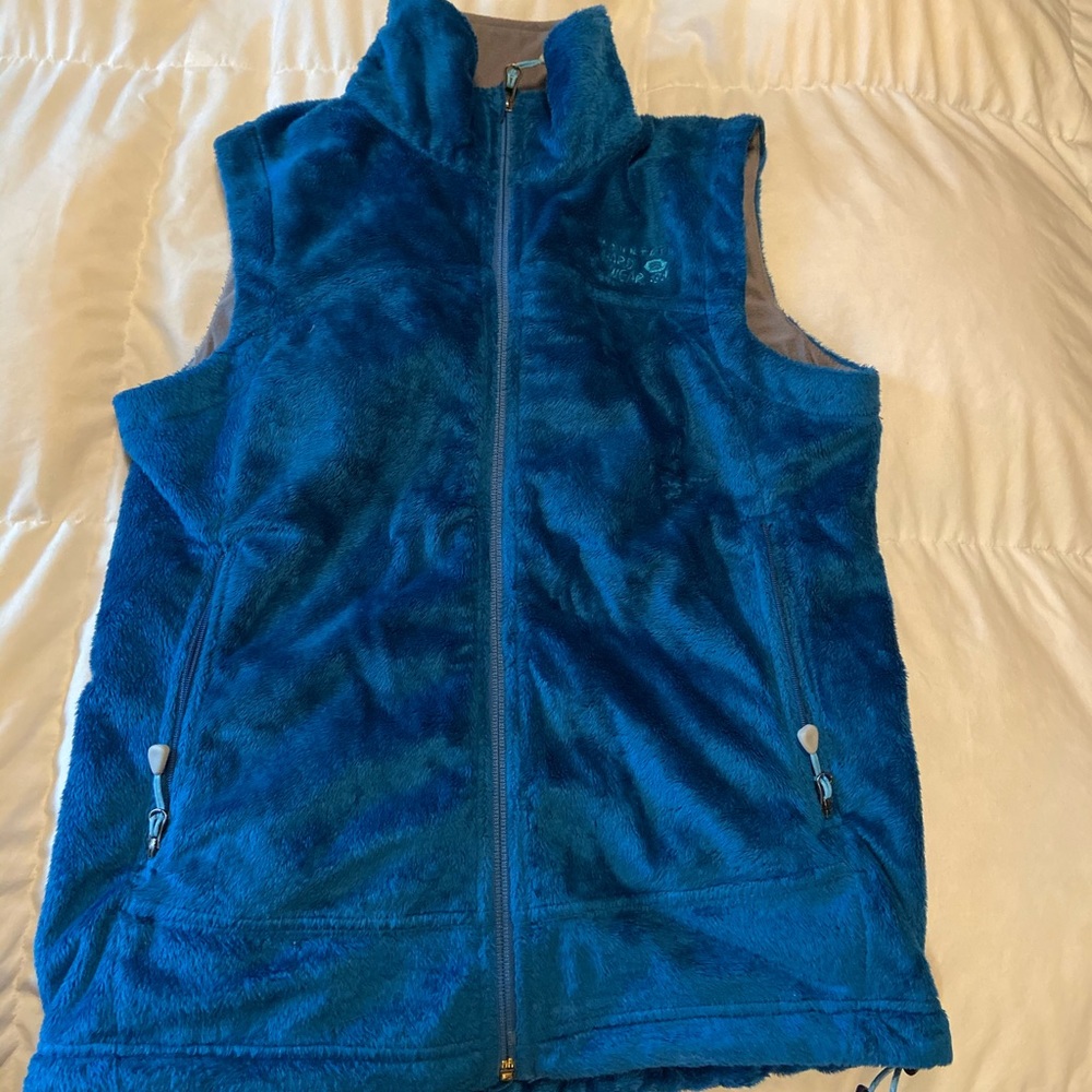 Mountain hard wear vest